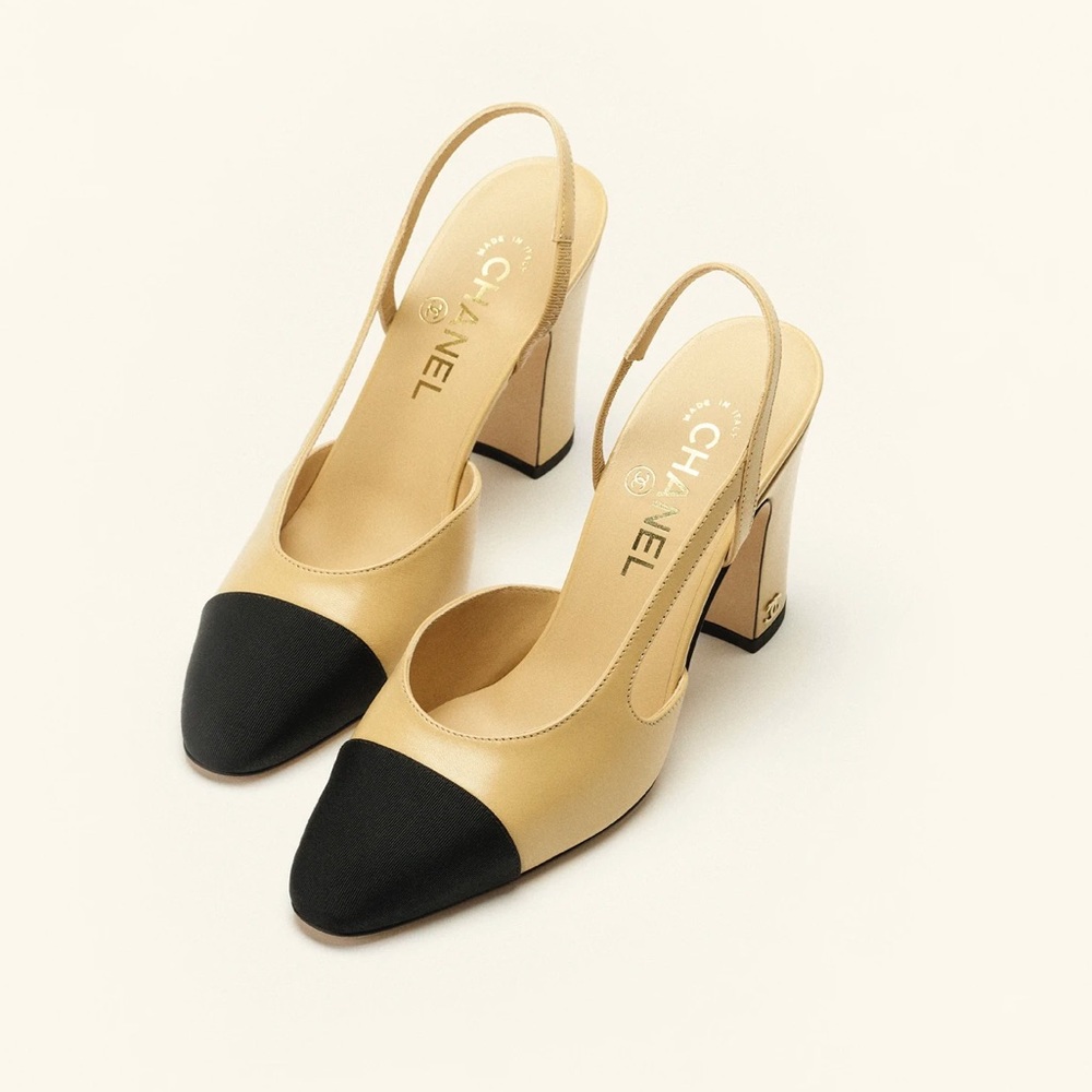 CHANEL Cream Slingback Heels with Chunky Block Heel - Picture 3 of 3